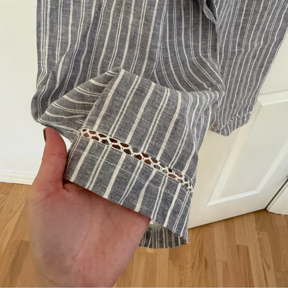 1. STATE Textured Grid Pattern Top - Picture 6 of 8